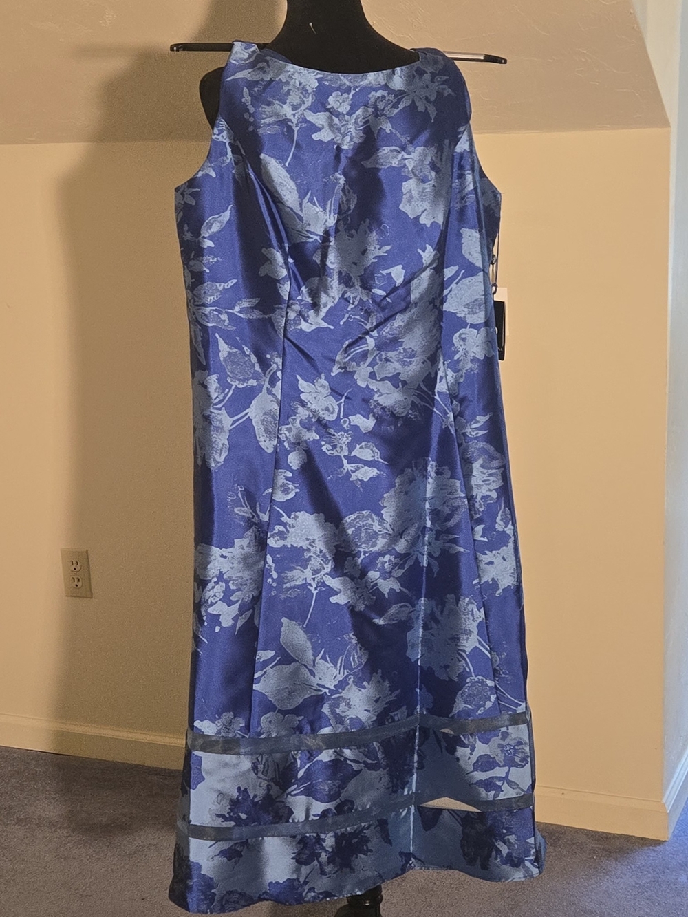 Adrianna Papell Blue Floral Midi Dress